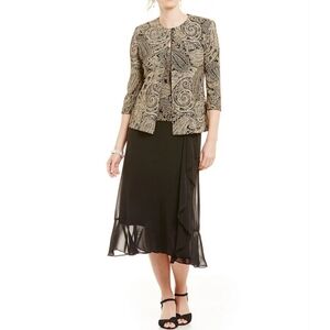 Alex Evenings Scoop Neck 3/4 Sleeve Glitter Printed Twinset